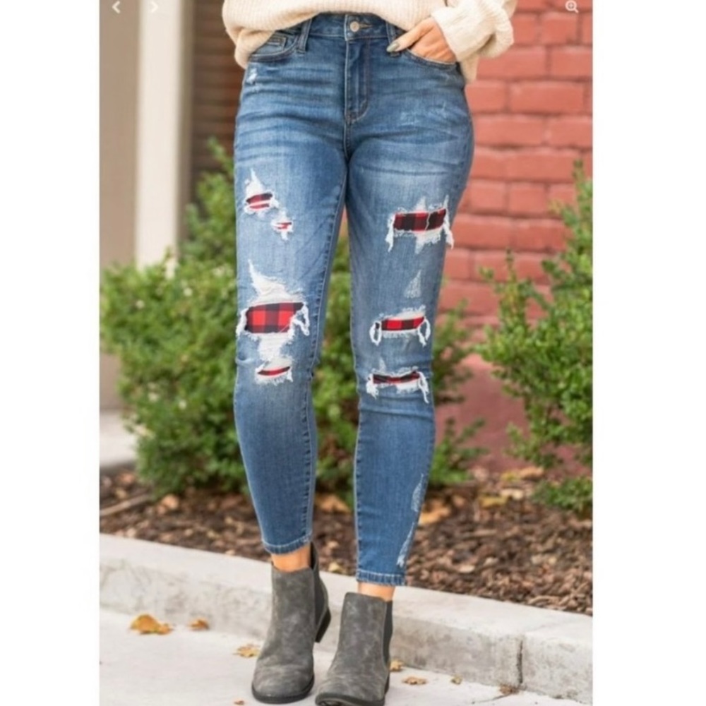 Women’s Judy Blues w red/ black patches